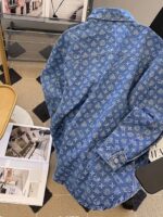 여성용 미국 레트로 프린트 데님 재킷 2025년 봄/가을 신상품 여성용 루즈 캐주얼 셔츠 라펠 긴팔 상의 - 이미지 3