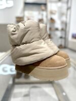 UGG 겨울 신상품 여성용 클래식 미니 퍼프 딥 부츠 두꺼운 바닥 다운 스노우 부츠 1158275 - 이미지 5