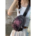 캐주얼 나일론 가슴 가방 여성 가방 2025 새로운 패션 대비 색상 백팩 다용도 백팩 등산 가방 - 이미지 2