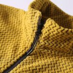 아웃도어 하이킹 시리즈! 스탠드 칼라로 보온성을 더하고, 스타일리시한 웨이브 패턴으로 포인트를 준 커플 플리스 재킷 - 이미지 5