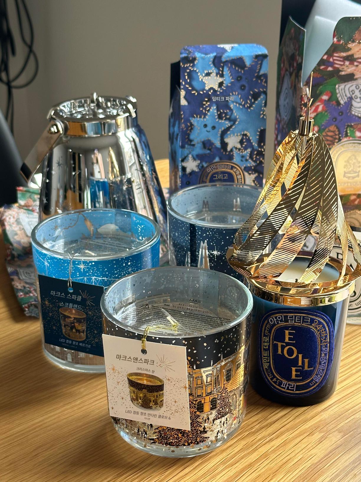 main_956292649524_0 영국 마사 크리스마스 캔들 한정판 아로마테라피 LED 조명 25주년 새 별이 빛나는 하늘 선물 상자 정품 현장 구매 - 이미지 1
