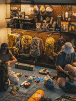 오월 홀보드 야외 하이킹 장비 랙 캠핑 금속 선반 호두색 디스플레이 수납 벽걸이 - 이미지 2