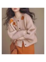 독특하고 세련된 꽃 자수 노화 방지 스웨터 재킷 디자인 싱글 브레스트 니트 가디건 스타일리시한 긴팔 탑 - 이미지 2