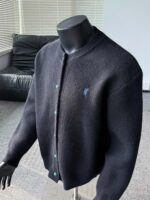 남성용 청록색 포니 자수 니트 카디건 재킷 봄 가을 트렌디 브랜드 루즈 야구 재킷 회색 짧은 재킷 - 이미지 3