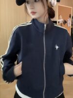 포니 자수 네이비 블루 숏 야구 재킷 여성 초가을 얇고 루즈한 캐주얼 스포츠 재킷 최고 트렌드 - 이미지 4