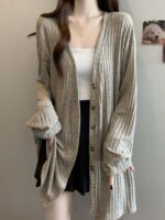 V넥 니트 카디건 스웨터 재킷 여성 봄 가을 2025 대형 뚱뚱한 mm 느슨한 중간 길이 커버 엉덩이 탑