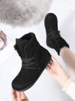 여성용 스노우 부츠 플러스 벨벳 두꺼워짐 2024 겨울 신상품 따뜻한 울 짧은 배럴 정품 가죽 방수 미끄럼 방지 플랫 바닥 짧은 부츠 - 이미지 4