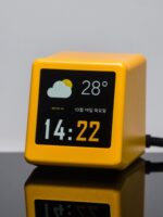 WIFI 스마트 심플 데스크톱 컴퓨터 학습 날씨 알람 시계 컬러 화면 온도 및 습도 기상 관측소 흑백 소형 TV