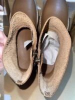 UGG 여성 부츠 카운터 정품 가죽 메탈 체인 패션 숏 배럴 마틴 부츠 싱글 부츠 1120694 - 이미지 4