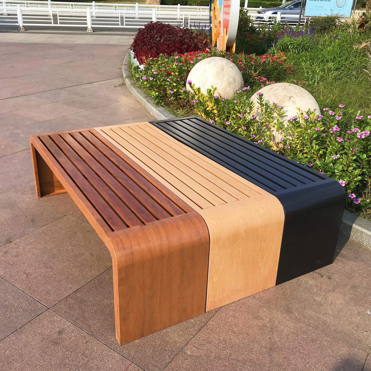 main_695096071636_0 야외 벤치 공원 벤치 롱 벤치 부식 방지 목재 무늬 사각형 정원 안뜰 의자 쇼핑몰 공공 레저 로우 의자 - 이미지 1