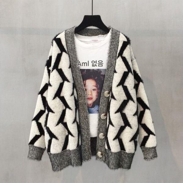 고급 울 스웨터 니트 코트 가디건 여성 대학 스타일 2024 가을 겨울 신상품 루즈 아우터 두꺼워짐