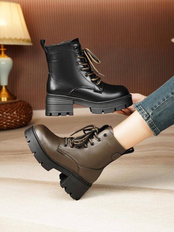 부츠 여성 2025 새로운 스타일 정품 가죽 겨울 두꺼운 굽 플러스 벨벳 마틴 부츠 두꺼운 바닥 짧은 부츠 울 하이힐 큰 면 여성 신발