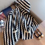 광저우 십삼홍 고품질 상품! 블랙 & 화이트 스트라이프 더블 지퍼 후드 니트 가디건 여성 루즈핏 스웨터 재킷 - 이미지 2