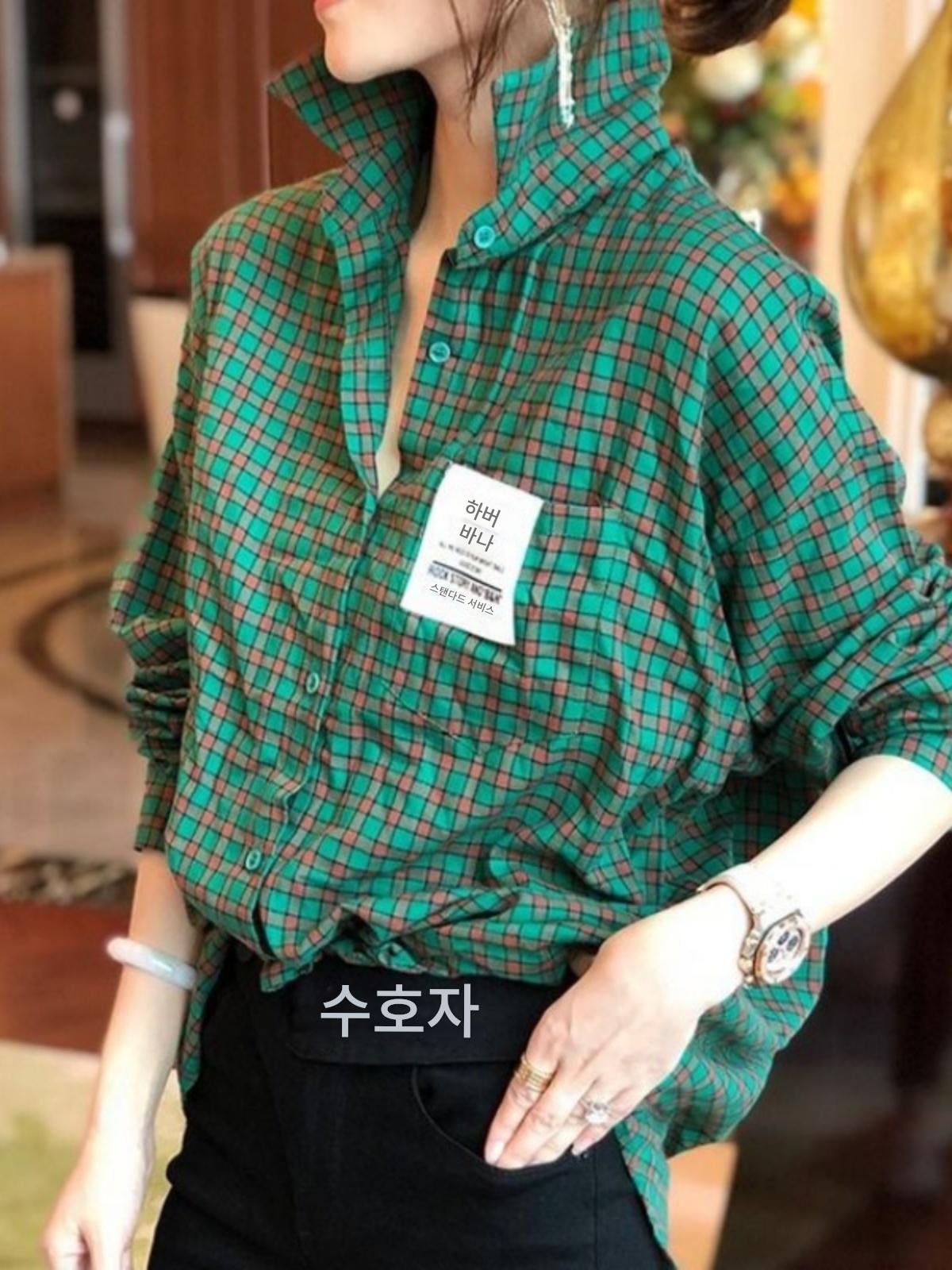 main_875215208993_0 가을 신상품 대형 라벨 플레드 셔츠 여성 유행 느슨한 서양 스타일 녹색 탑 캐주얼 긴팔 셔츠 - 이미지 1