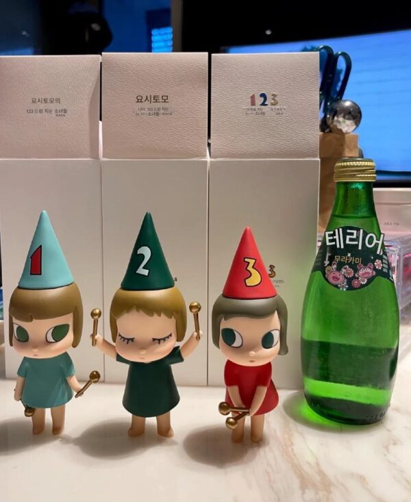 크리스마스 트리 요시토모 나라 인형 테이블 램프 거울 트렌디 플레이 피규어 드러머 인형 휴일 선물 모리코