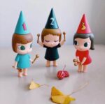 크리스마스 트리 요시토모 나라 인형 테이블 램프 거울 트렌디 플레이 피규어 드러머 인형 휴일 선물 모리코 - 이미지 4