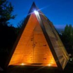 경치 좋은 캠핑장 간이 목조주택 인터넷 유명인 삼각형 홈스테이 이동식 숲 나무집 맞춤 조립식 안뜰 소형 직접 판매 - 이미지 4