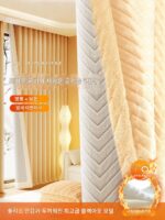 겨울용 방풍 커튼은 바람을 차단하고, 추위를 막고, 방음하는 두꺼운 면으로 두껍게 만들어졌습니다. 침실에 적합하며 빛을 차단하고 따뜻하게 유지합니다.