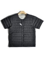 따뜻한 안감이 들어간 일본식 복고풍 산악 스타일 야외용 경량 흰색 덕다운 재킷, 짧은 소매의 겹쳐진 칼라 없는 짧은 소매 겉옷. - 이미지 4