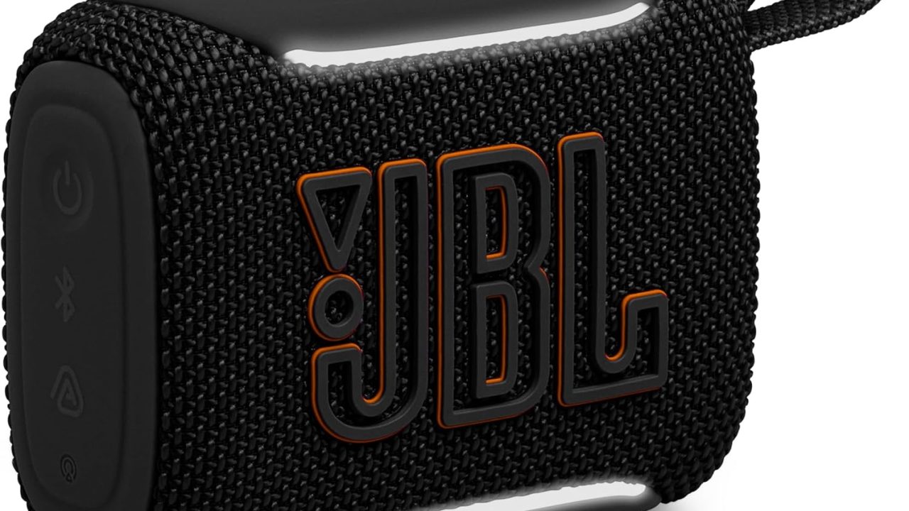 JBL Go 5 Portable Bluetooth Speaker, Waterproof and Dustproof - Black